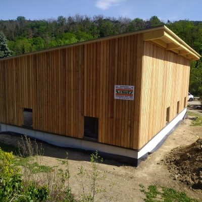 Lagerhalle aus Lärchenholz (Schöllergärten)1